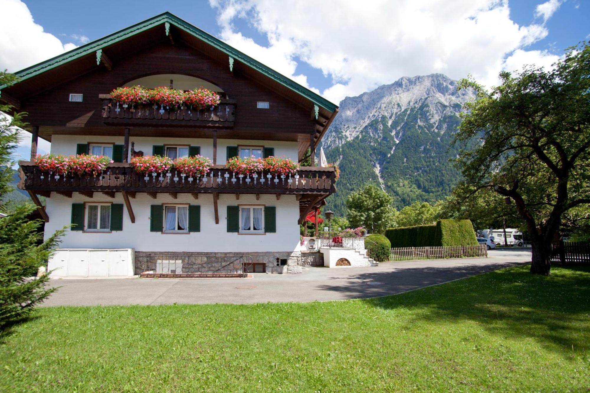 Hotel Gastehaus Sonnenheim Mittenwald Exteriér fotografie